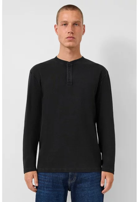 Блуза с дълги ръкави и копчета