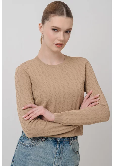 Фино плетен пуловер с овално деколте - Кафяв