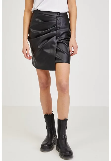 Къса набрана пола от еко кожа