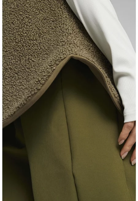 Поларен елек Yona с висока яка