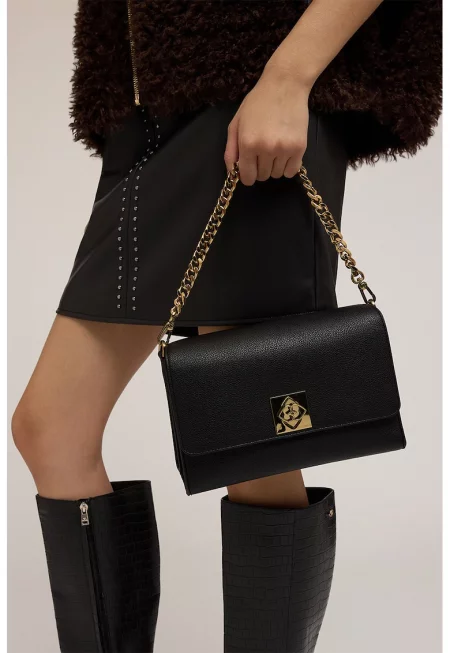 Ръчна чанта от еко кожа с капаче