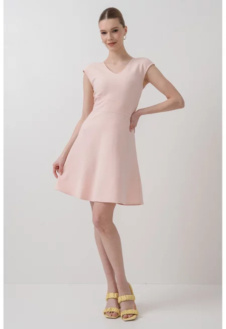 Разкроена рокля с шпиц деколте - Розово