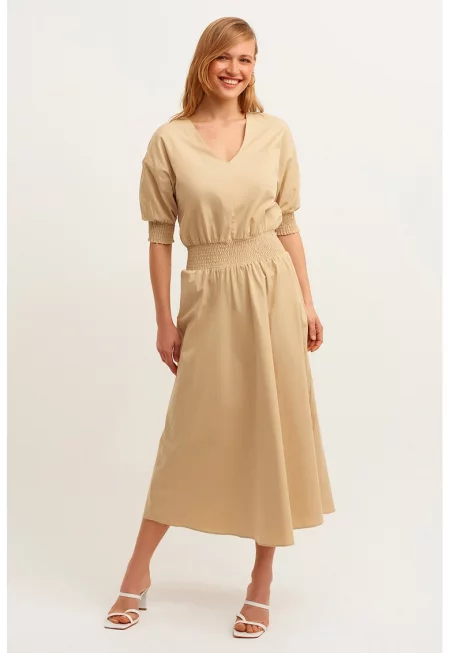 Разкроена шпиц рокля - Камел