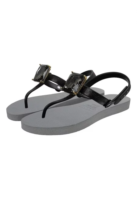 Сандали с разделител за палеца и декоративни камъни