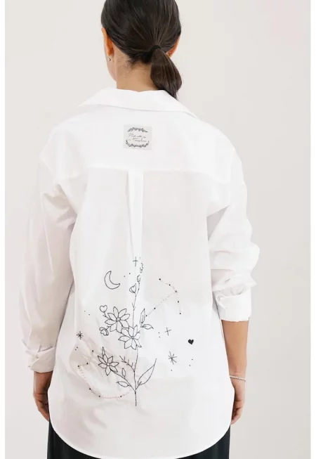 Свободна памучна риза с бродерии