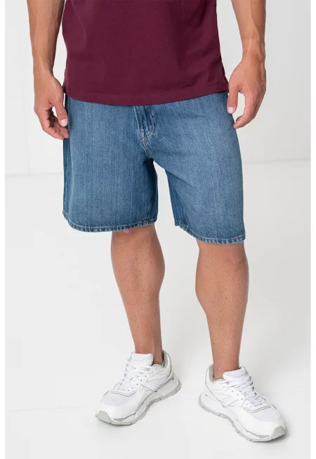 Свободни бермуди с лиосел