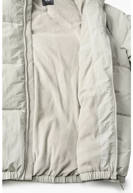 Зимно яке със средна яка