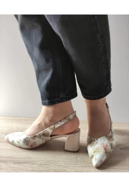 Дамски сандали  360034B 97-N - Елегантни - Бежови с флорални мотиви - Бежови - Бежов