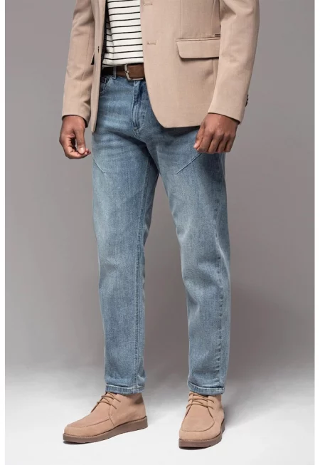 Дънки със стеснен крачол