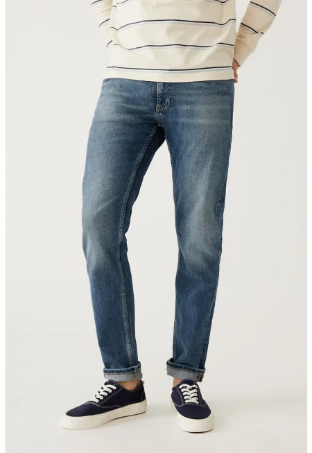 Еластични дънки слим