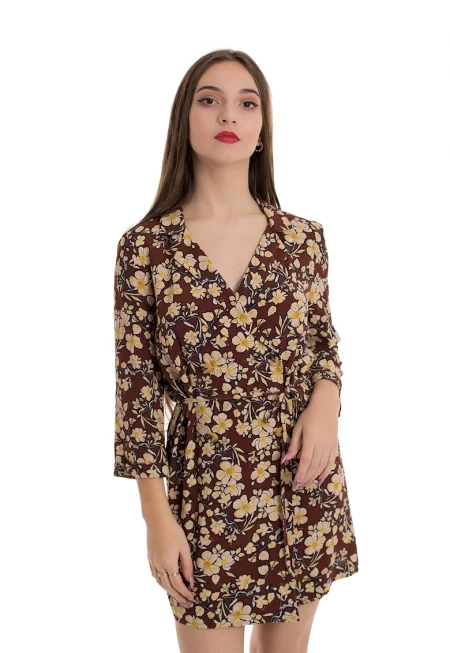 Къса рокля Alina с двуредно закопчаване