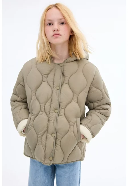 Право капитонирно яке с качулка