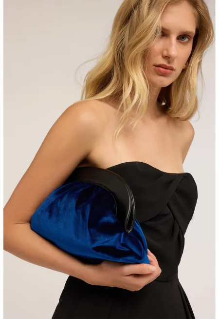 Ръчна чанта от кадифе