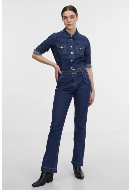 Разкроен дънков гащеризон