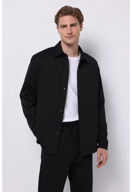 Риза с джобове на гърдите