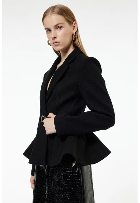 Сако със свободна кройка