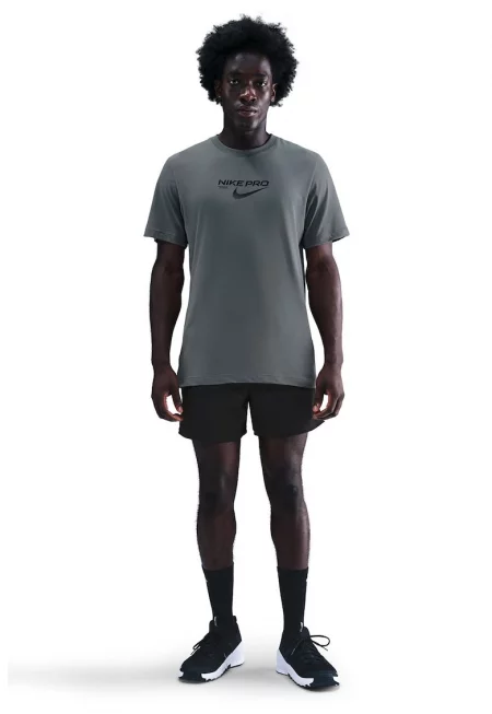 Спортна тениска с Dri-FIT