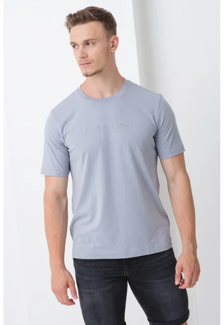 Тренировъчна тениска с овално деколте