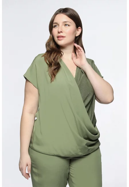 Блуза със застъпен дизайн