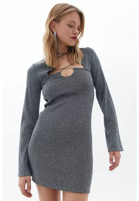 Къса рокля с декоративни презрамки - Сив