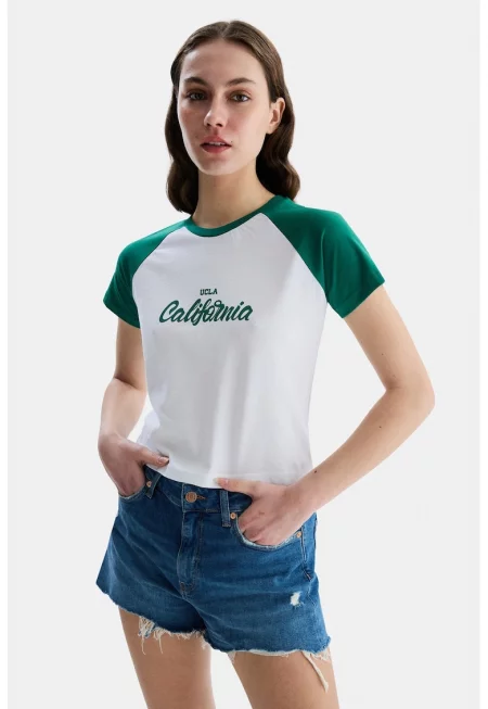 Памучна тениска Carolina с ръкави реглан