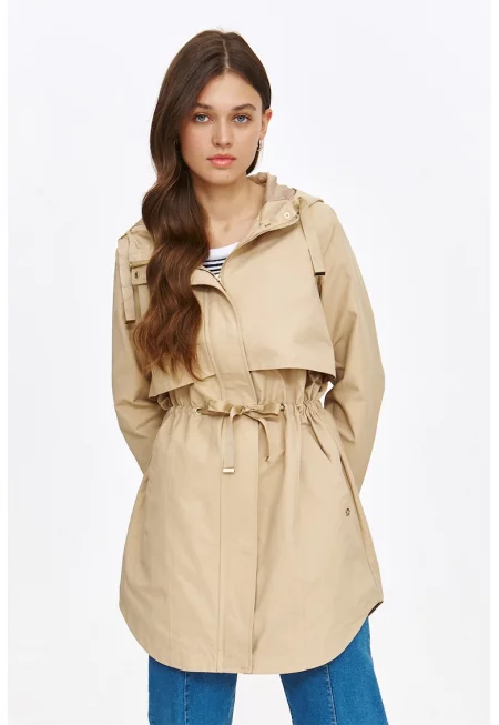 Парка с качулка и колан