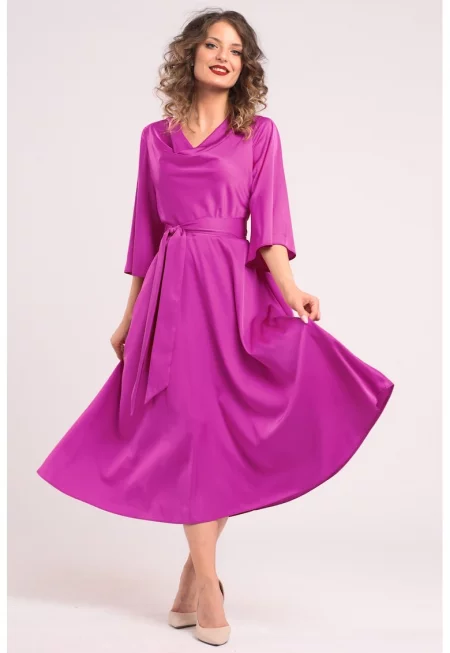 Сатинирана рокля с драпирано деколте