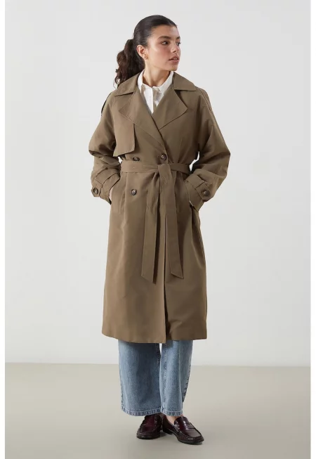 Тренч с ръкави реглан