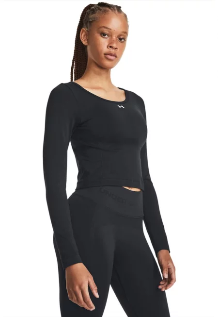 Тренировъчна блуза с овално деколте