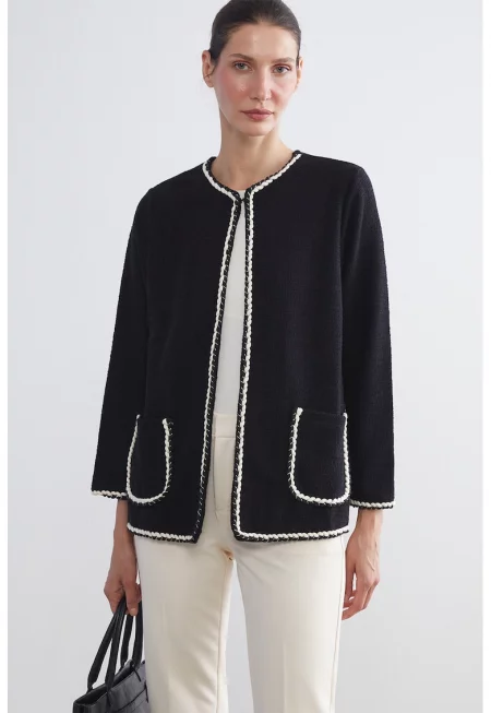 Яке с джобове встрани