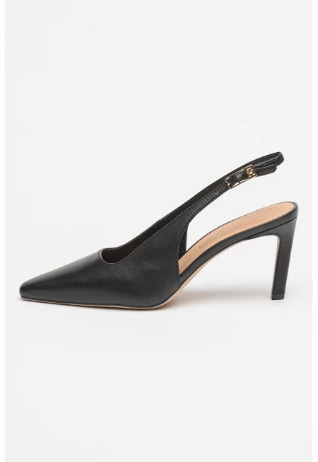 Заострени кожени обувки с каишка на петата