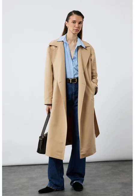 Дълго свободно палто