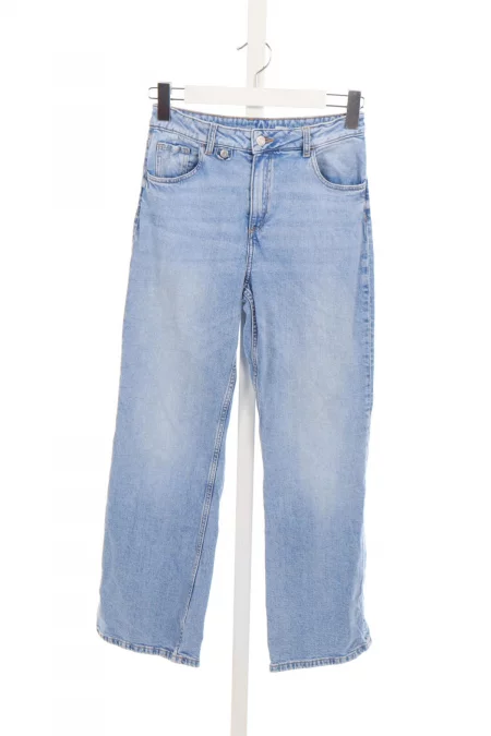 Дрехи Детски дънки H&M