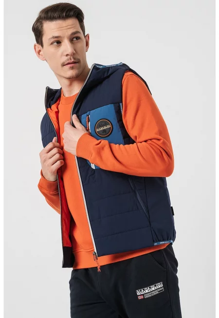 Елек с качулка и цип