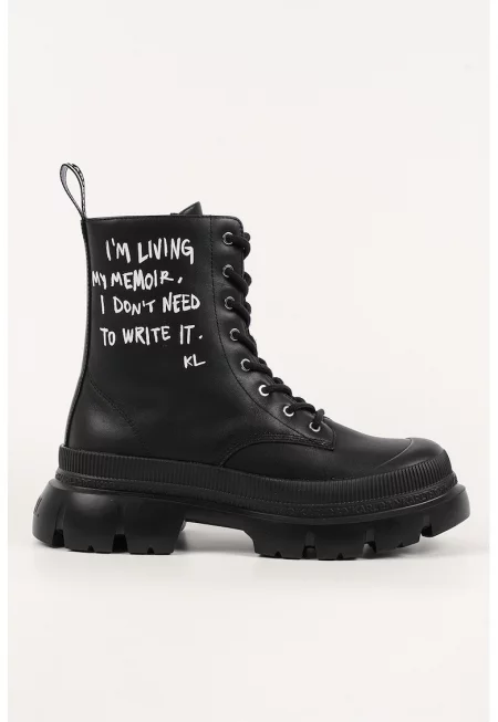 Кожени боти с надпис