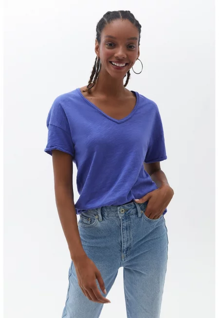 Памучна тениска с шпиц