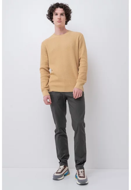 Поло с овално деколте - Тъмножълт