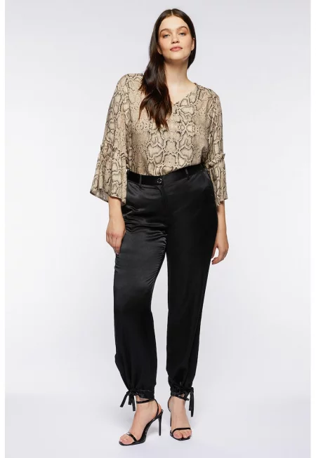 Сатиниран панталон със стеснен крачол - Черен