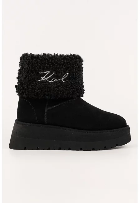 Скосени велурени боти