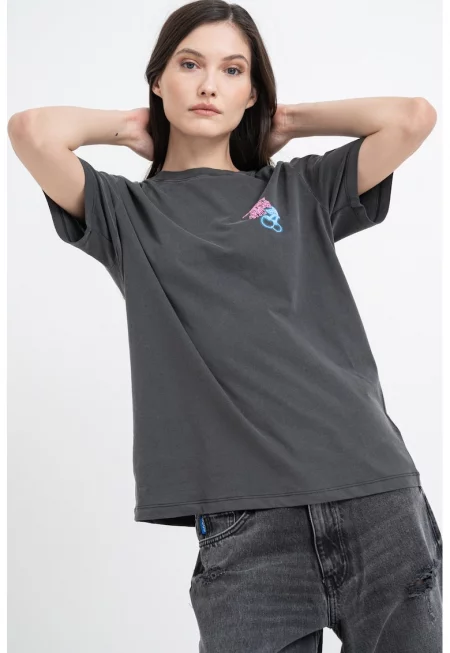 Тениска с неонов принт