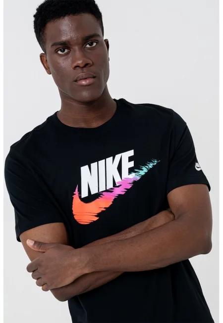 Тениска с овално деколте и лого