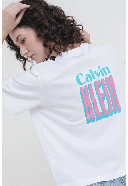 Тениска с паднали ръкави и шарка