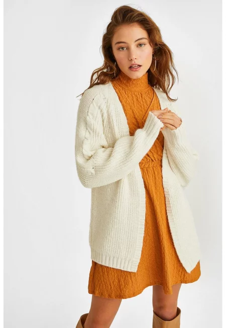 Жилетка с плетна осморка без закопчаване - Слонова кост