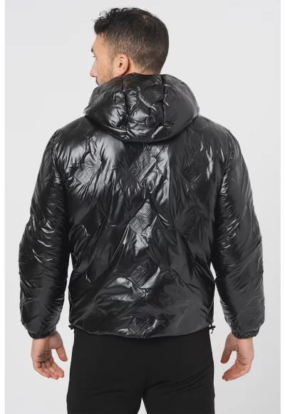 Зимно яке с пухена вата и релефно лого