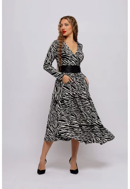 Дълга разкроена рокля - Слонова кост/Черен