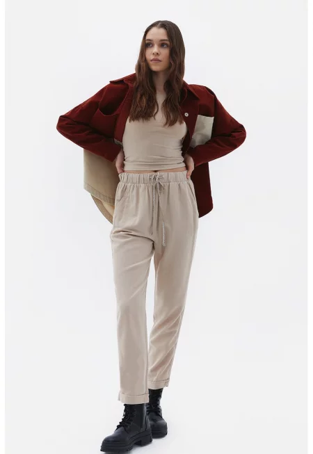 Джогър капри