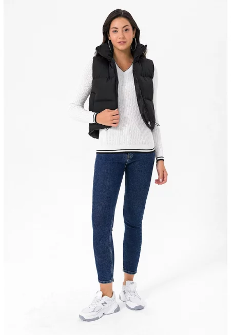 Капитониран къс елек