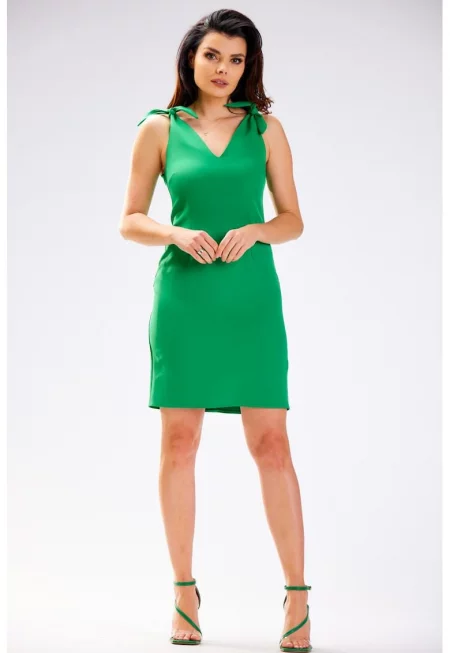 Къса рокля без ръкави - с V-образно деколте - вталена А571