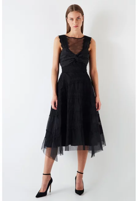 Миди рокля с тюл - Черен