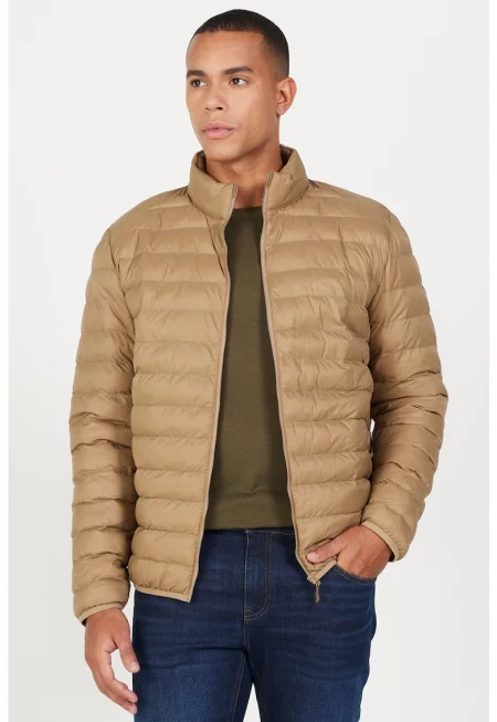 Олекотено зимно капитонирано яке